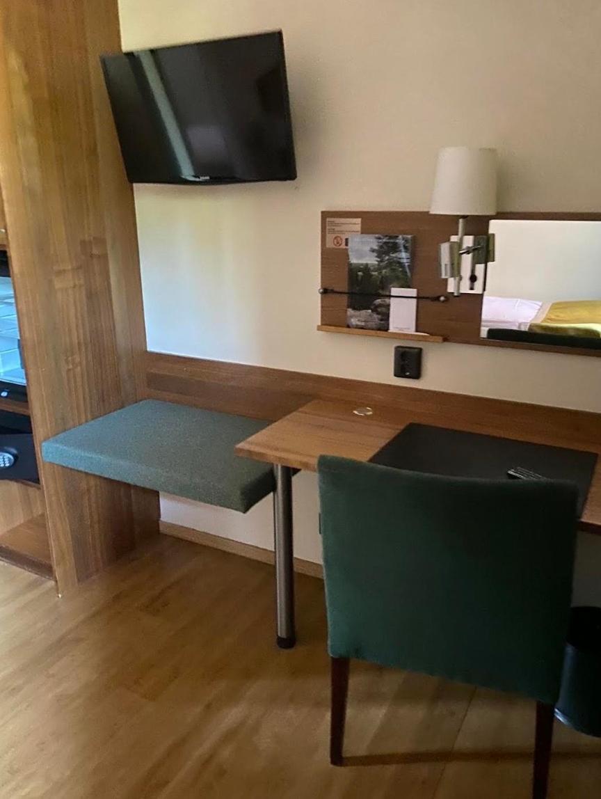 Home Hotel Kung Oscar Trollhättan Dış mekan fotoğraf