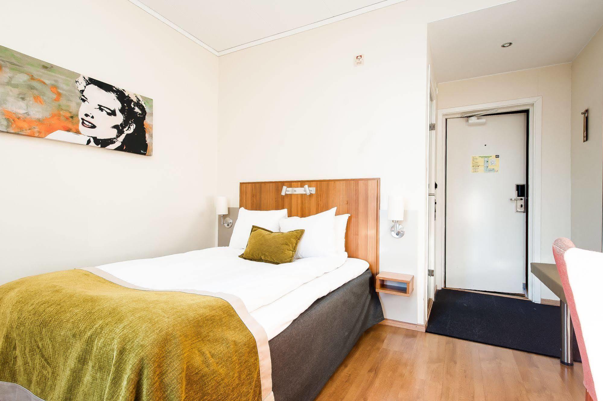 Home Hotel Kung Oscar Trollhättan Dış mekan fotoğraf